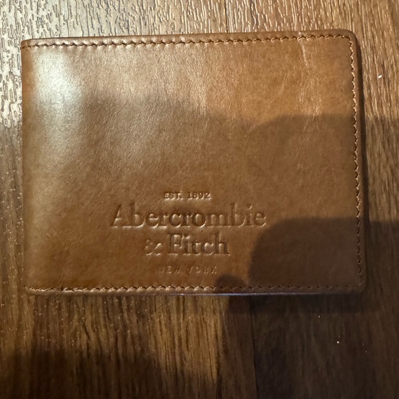 Abercrombie & Fitch Other - NWT Vintage Abercrombie and Fitch leather wallet